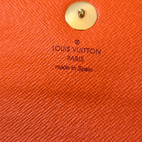 Louis Vuitton Takashi Murakami Sarah Wallet - Picture 8 of 17